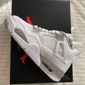 White Oreo 4s